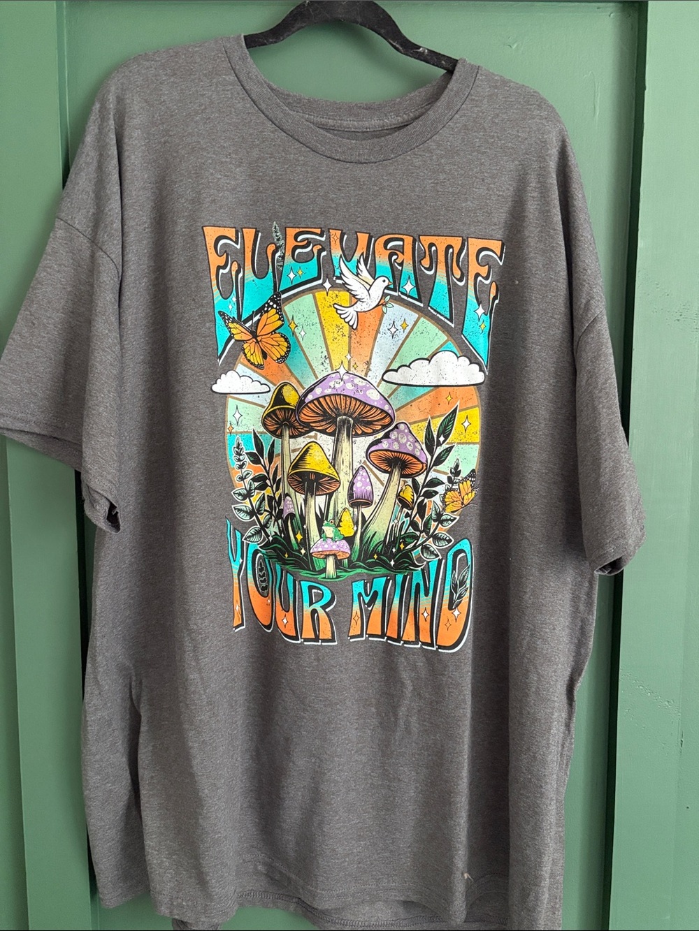 Men’s XXL grey T Shirt Elevate Your Senses mushroom design shirt nwt